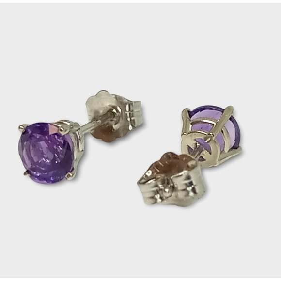 14k White Gold 1.00 Carat Natural Amethyst Stud Earrings - Picture 2 of 9
